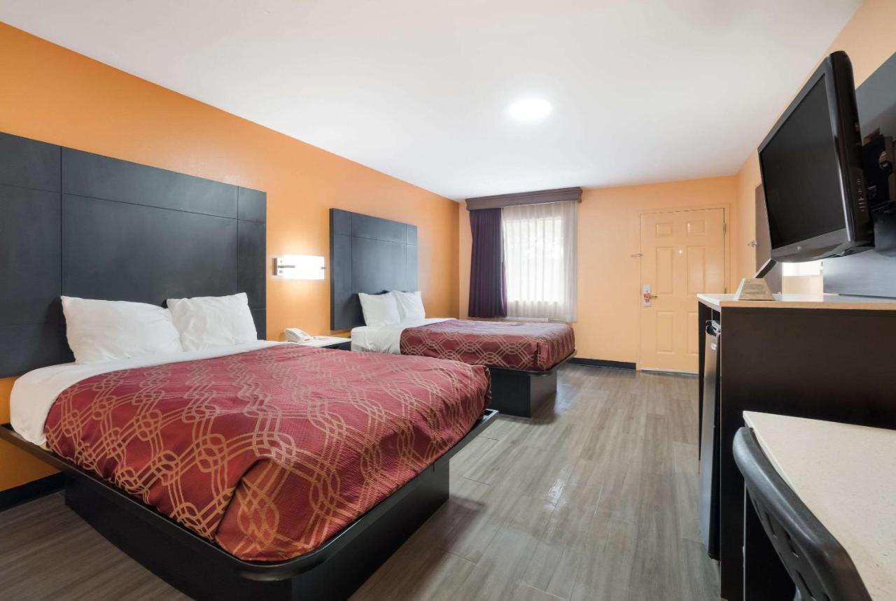 Econo Lodge Ripley Exteriér fotografie