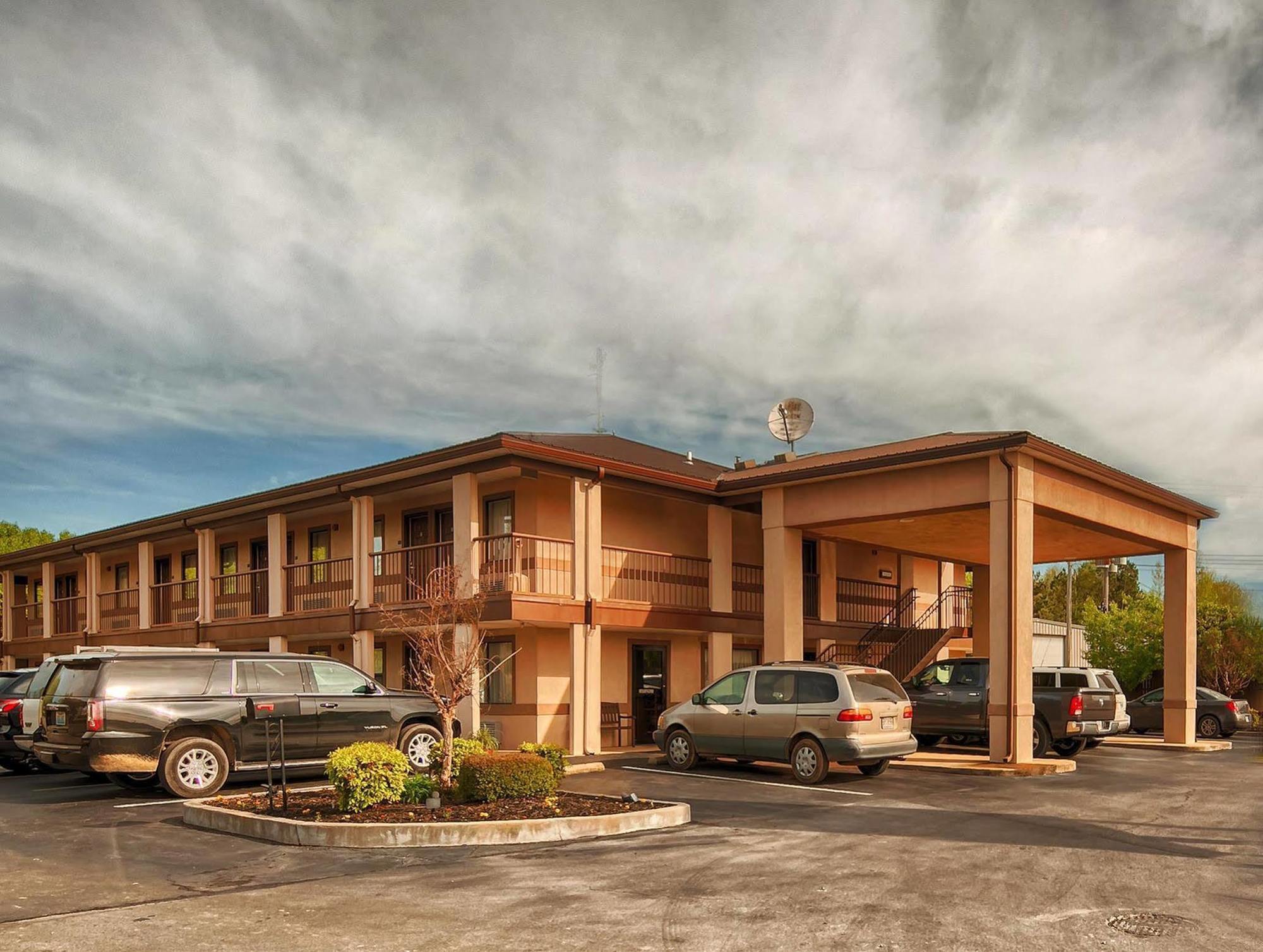 Econo Lodge Ripley Exteriér fotografie